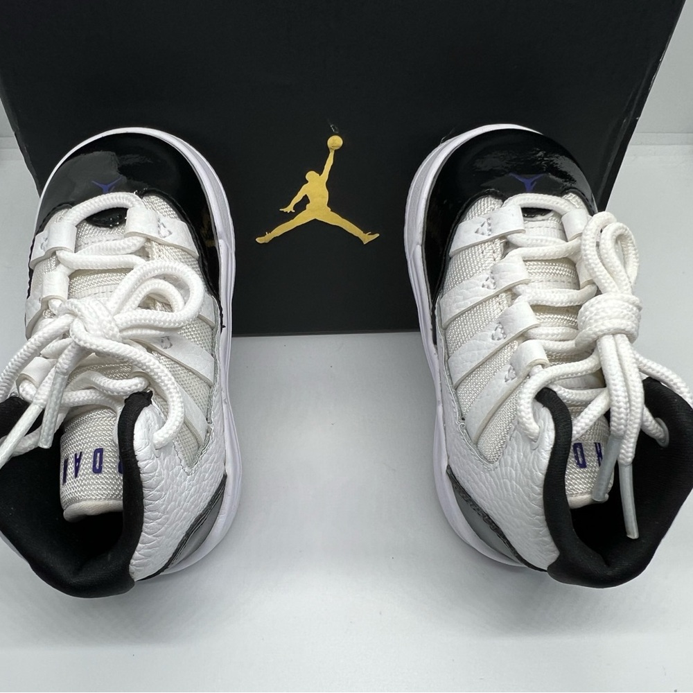 Jordan Max Aura Black Sneakers Box - Picture 6 of 15